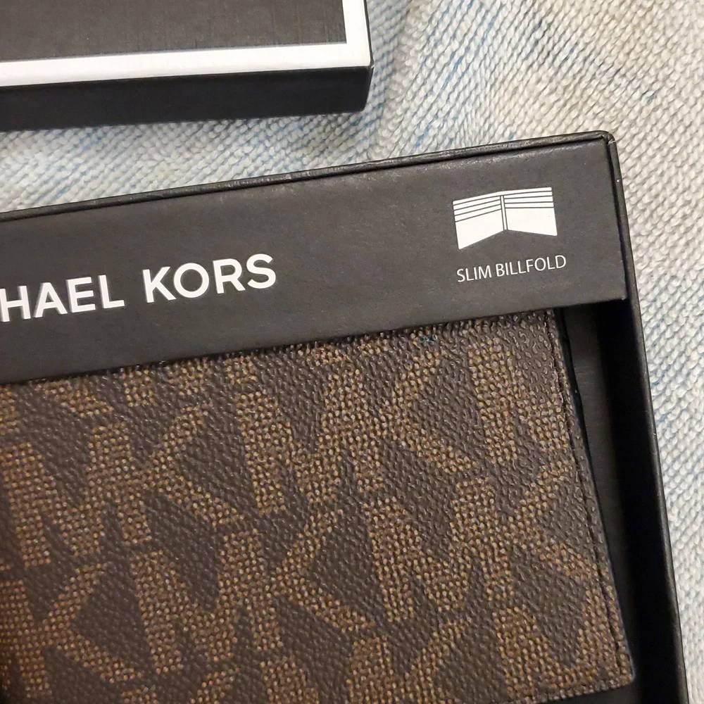 Michael Kors Men Slim Bi Fold Brown Wallet New
